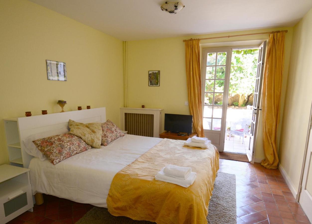 Chateau Du Puits Es Pratx Ginestas Bagian luar foto