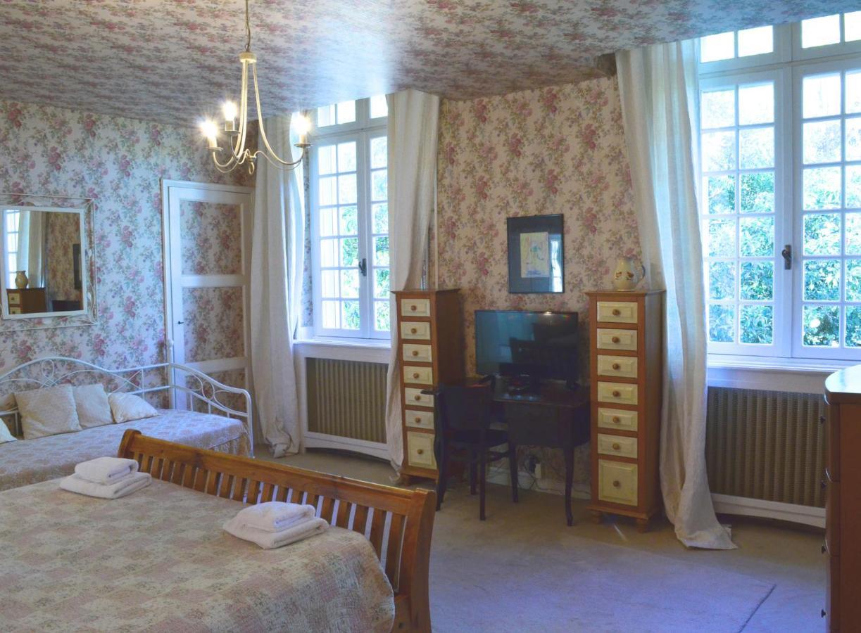 Chateau Du Puits Es Pratx Ginestas Bagian luar foto