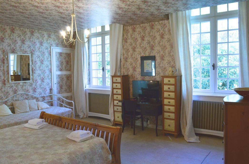 Chateau Du Puits Es Pratx Ginestas Bagian luar foto